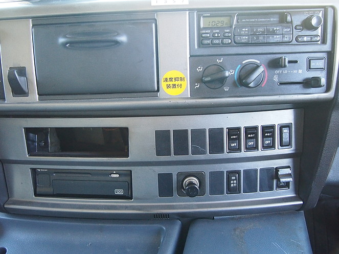 日野 プロフィア ウイング車 大型 ADG-FW1EXYG 年式 H19[写真12]