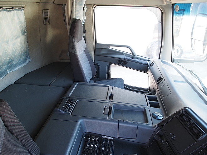 三菱ふそう スーパーグレート ウイング車 大型 BKG-FU54JZ 年式 H20[写真23]