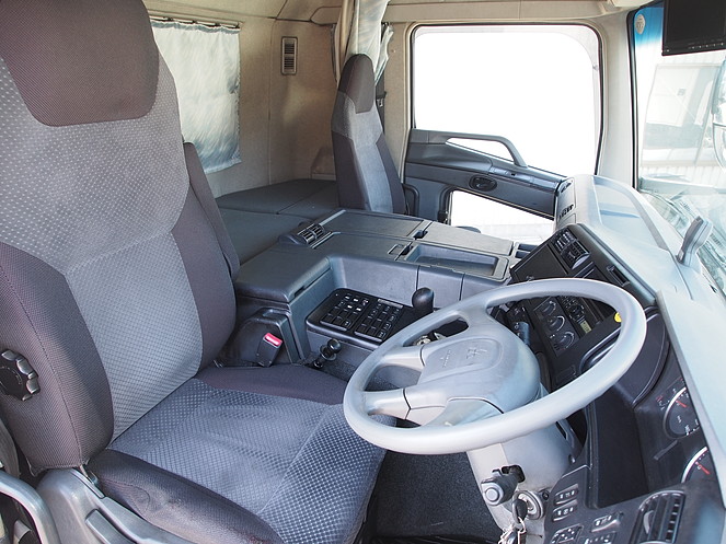 三菱ふそう スーパーグレート ウイング車 大型 BKG-FU54JZ 年式 H20[写真19]