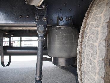 三菱ふそう スーパーグレート 平ボディ 大型 BDG-FU54JZ 年式 H19 [写真28]