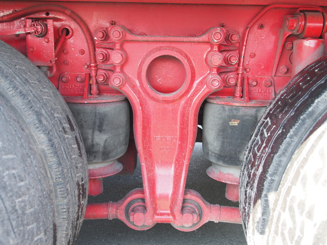 いすゞ ギガ 平ボディ 大型 KL-CYJ51W3 年式 H14[写真19]