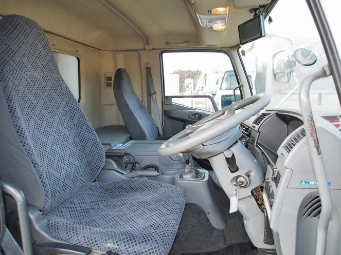 三菱ふそう ファイター ウイング車 中型 PDG-FK64F 年式 H20[写真15]