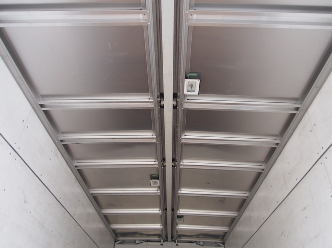 三菱ふそう ファイター ウイング車 中型 PDG-FK64F 年式 H20[写真13]