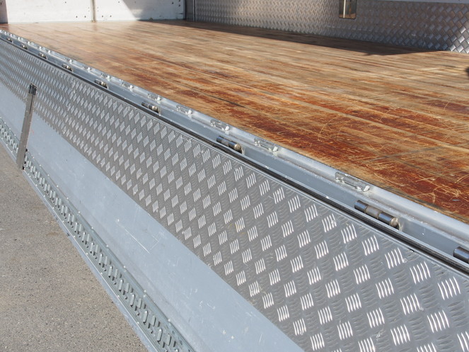 日野 レンジャー ウイング車 中型 BDG-FD8JLWA 年式 H20[写真16]