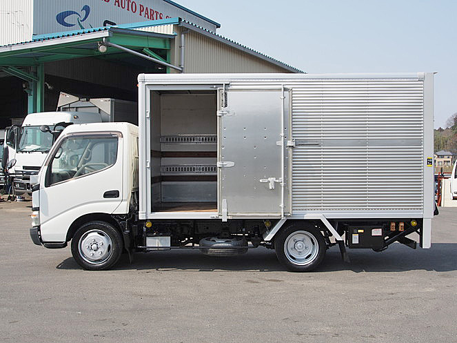 トヨタ トヨエース バン車 小型 PB-XZU338 年式 H17[写真08]