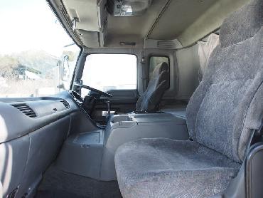 いすゞ ギガ 平ボディ 大型 KL-CYJ51W3 年式 H14 [写真16]