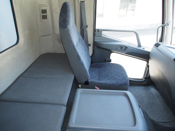 三菱ふそう ファイター ウイング車 中型 PDG-FK64F 年式 H20[写真22]