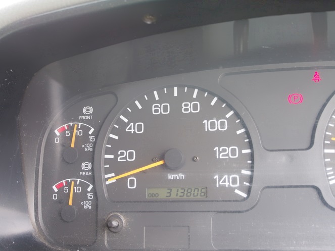 三菱ふそう ファイター ウイング車 中型 PA-FK61FK 年式 H17[写真22]