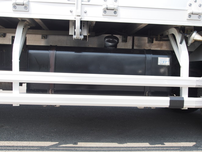 三菱ふそう ファイター ウイング車 中型 PA-FK61FK 年式 H17[写真32]