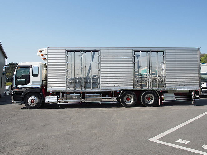 いすゞ ギガ 冷凍バン 大型 PJ-CYY77V6 年式 H19[写真06]