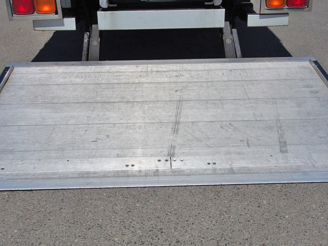 三菱ふそう ファイター ウイング車 中型 PDG-FK64F 年式 H20[写真14]