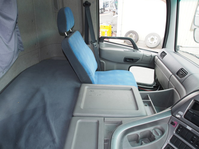 UDトラックス クオン ユニック 大型 ADG-CW4ZL 年式 H18[写真21]