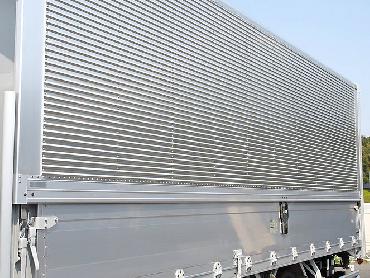 三菱ふそう ファイター ウイング車 中型 PA-FK61FK 年式 H17 [写真10]