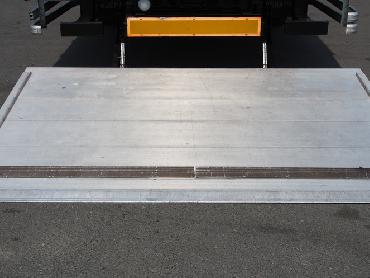 三菱ふそう ファイター ウイング車 中型 PA-FK61FK 年式 H17 [写真15]