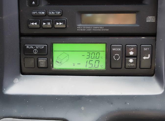 いすゞ ギガ 冷凍バン 大型 PJ-CYY77V6 年式 H19[写真19]