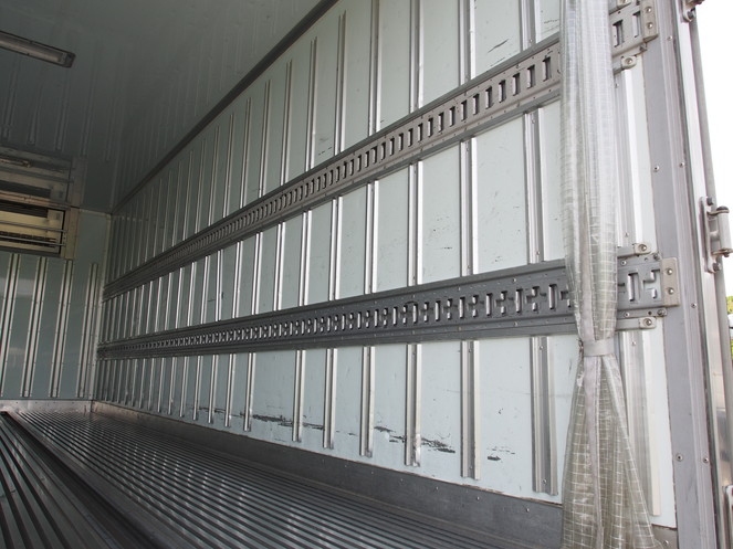 いすゞ フォワード 冷凍バン 中型 PKG-FRR90S2 年式 H20[写真18]