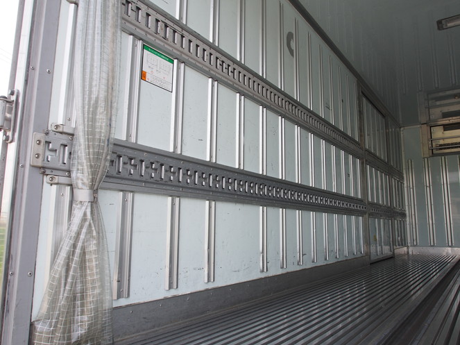 いすゞ フォワード 冷凍バン 中型 PKG-FRR90S2 年式 H20[写真17]