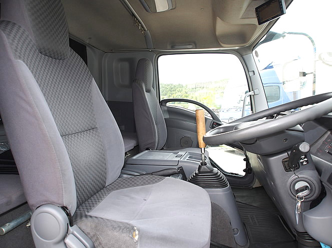 いすゞ フォワード 冷凍バン 中型 PKG-FRR90S2 年式 H20[写真22]