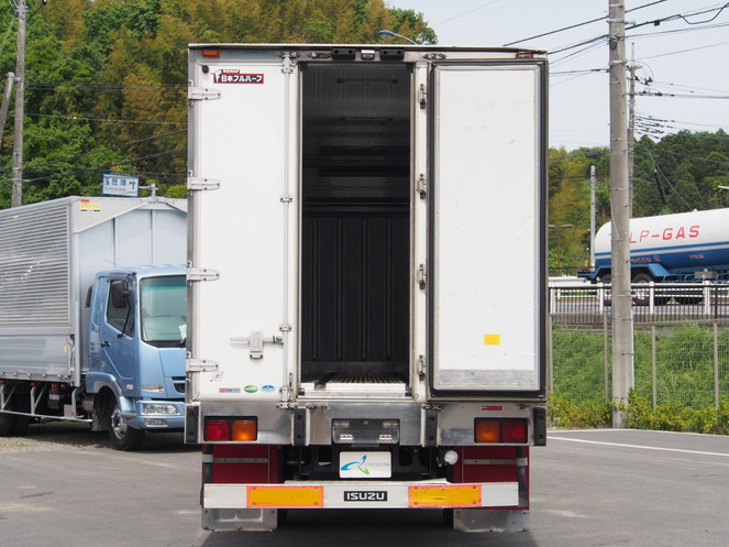 いすゞ フォワード 冷凍バン 中型 PKG-FRR90S2 年式 H20[写真13]