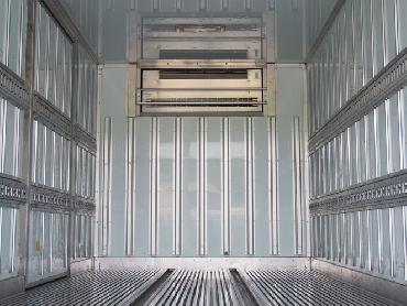 いすゞ フォワード 冷凍バン 中型 PKG-FRR90S2 年式 H20 [写真19]