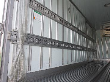 いすゞ フォワード 冷凍バン 中型 PKG-FRR90S2 年式 H20 [写真17]