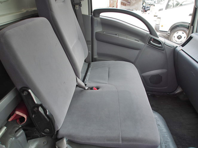 いすゞ エルフ ウイング車 小型 BDG-NPR85AN 年式 H19[写真13]