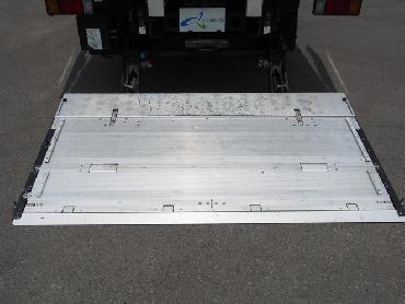 いすゞ エルフ バン車 小型 BDG-NPR85AN 年式 H20 [写真12]