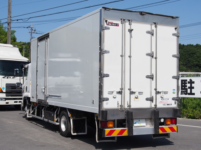いすゞ フォワード 冷凍バン 中型 PKG-FRR90S2 年式 H20[写真04]