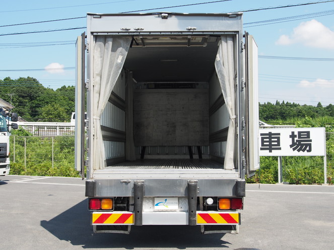 いすゞ フォワード 冷凍バン 中型 PKG-FRR90S2 年式 H20[写真09]