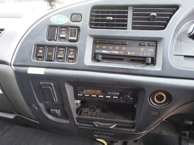 いすゞ フォワード ウイング車 中型 PA-FRD34L4 年式 H17[写真19]