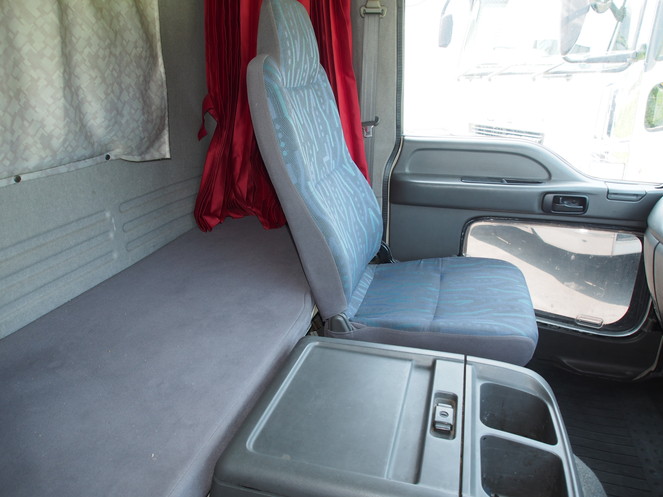 いすゞ フォワード ウイング車 中型 PA-FRD34L4 年式 H17[写真18]