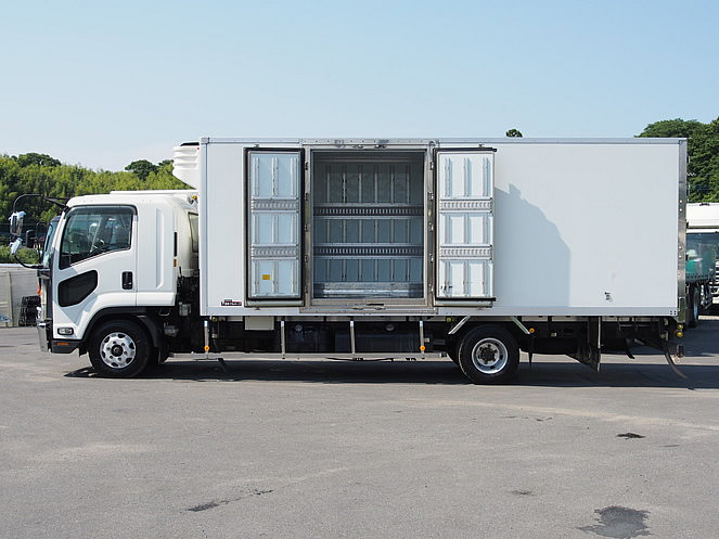 いすゞ フォワード 冷凍バン 中型 PDG-FRR34S2 年式 H19[写真07]