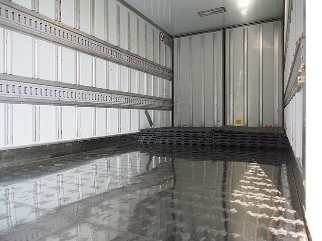 いすゞ フォワード 冷凍バン 中型 PDG-FRR34S2 年式 H19[写真15]