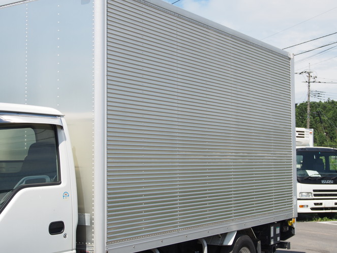 いすゞ エルフ バン車 小型 PB-NKR81AN 年式 H18[写真10]