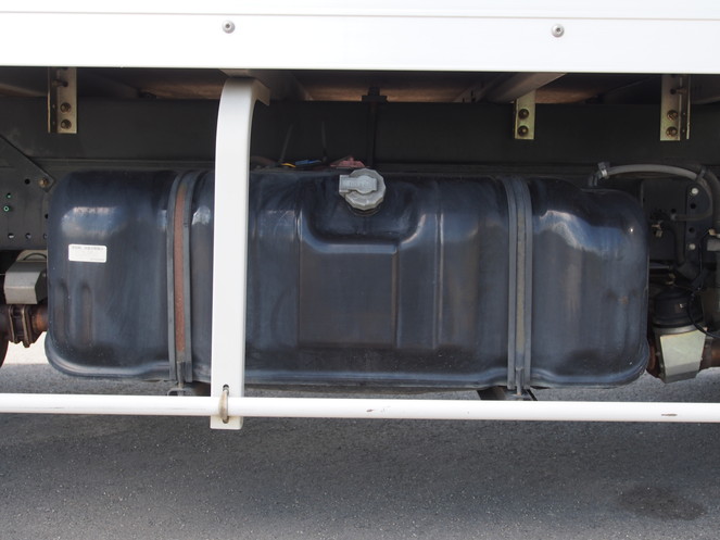 いすゞ エルフ バン車 小型 PB-NKR81AN 年式 H18[写真22]