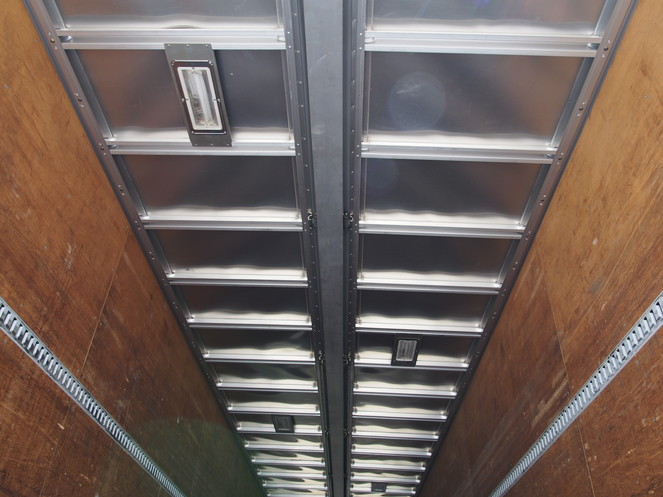 三菱ふそう スーパーグレート ウイング車 大型 PJ-FS55JZ 年式 H17[写真14]