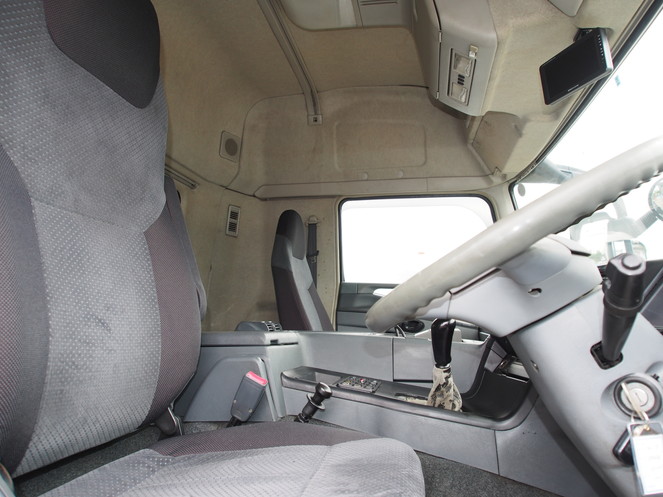 三菱ふそう スーパーグレート ウイング車 大型 BDG-FS55JZ 年式 H19[写真18]