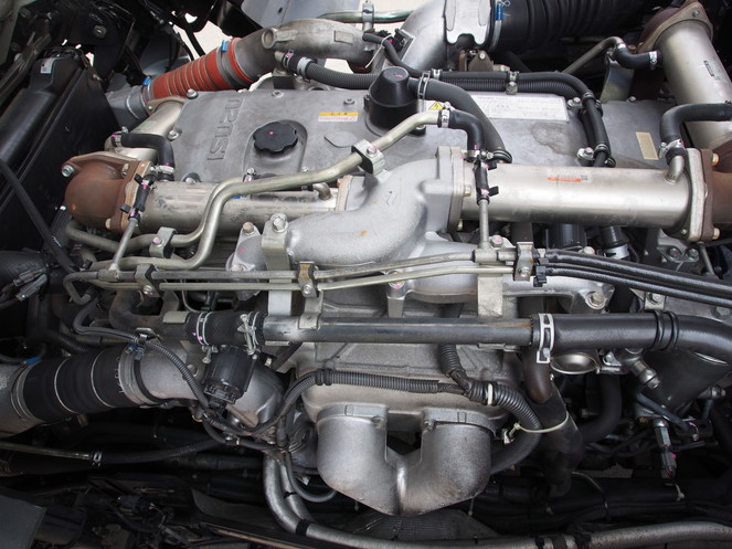 いすゞ ギガ 冷凍バン 大型 PKG-CYL77V8 年式 H21[写真22]