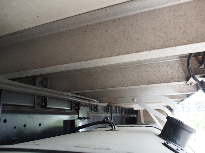 いすゞ ギガ 冷凍バン 大型 PKG-CYL77V8 年式 H21[写真29]