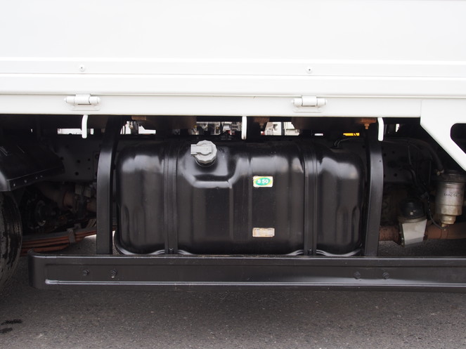 いすゞ エルフ 平ボディ 小型 PB-NKR81A 年式 H17[写真19]