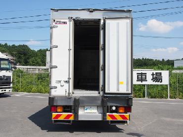 いすゞ フォワード 冷凍バン 中型 PKG-FRR90S2 年式 H20 [写真08]