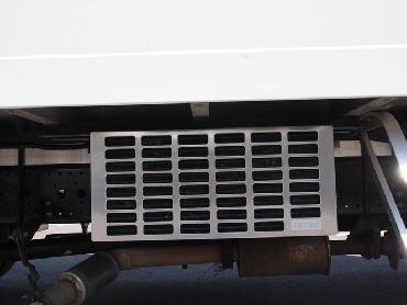 いすゞ フォワード 冷凍バン 中型 PKG-FRR90S2 年式 H20 [写真24]