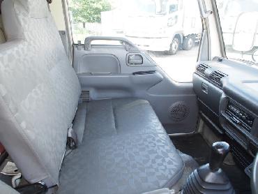 いすゞ エルフ バン車 小型 PB-NKR81AN 年式 H18 [写真15]