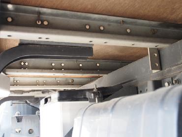 いすゞ エルフ バン車 小型 BKG-NLR85AN 年式 H19 [写真32]