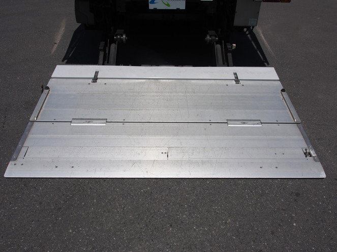 いすゞ エルフ バン車 小型 BKG-NPR85AN 年式 H19[写真10]