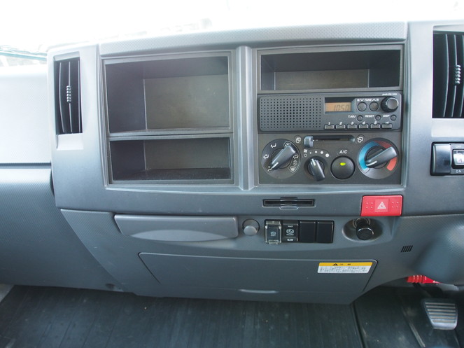 いすゞ エルフ バン車 小型 BKG-NPR85AN 年式 H19[写真14]