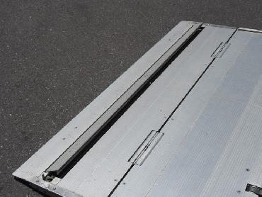 いすゞ エルフ バン車 小型 BKG-NPR85AN 年式 H19 [写真11]