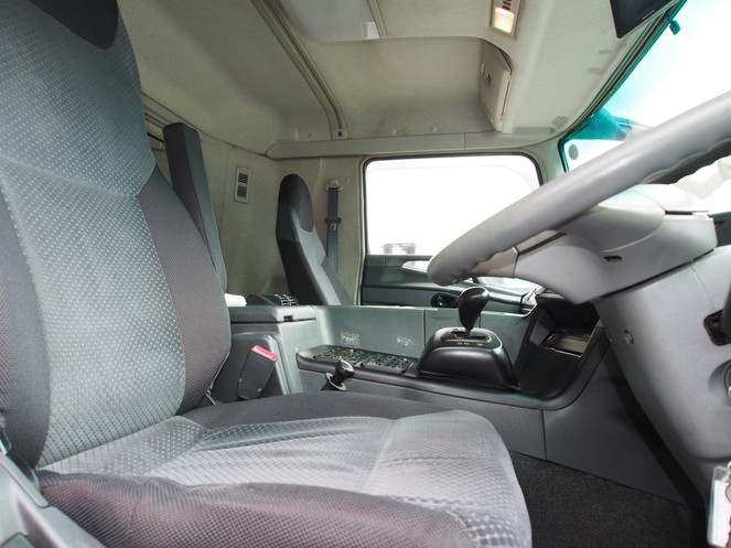 三菱ふそう スーパーグレート ウイング車 大型 BDG-FS55JZ 年式 H19[写真13]