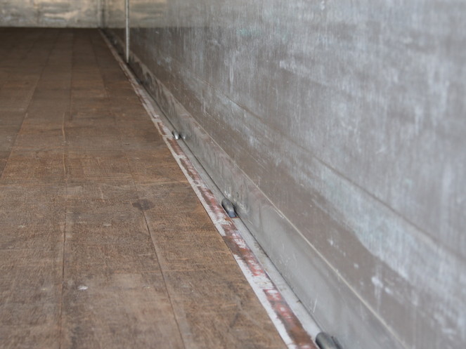 いすゞ ギガ 冷凍ウイング 大型 PDG-CYJ77W8 年式 H22[写真15]