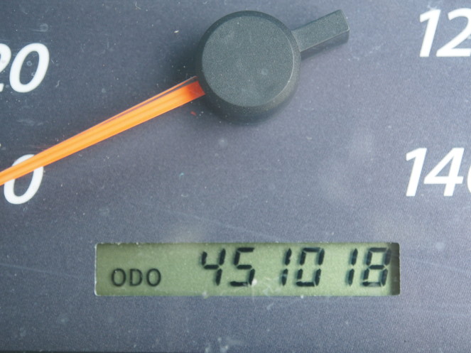 いすゞ ギガ 冷凍ウイング 大型 PDG-CYJ77W8 年式 H22[写真23]